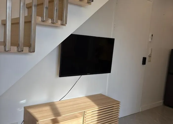Apartamento 3br Golf View In Victoria Bgc Manila