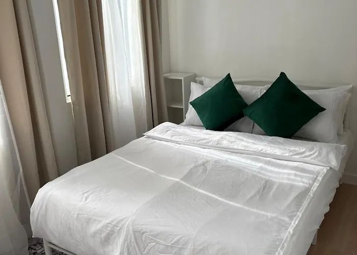 3br Golf View In Victoria Bgc *